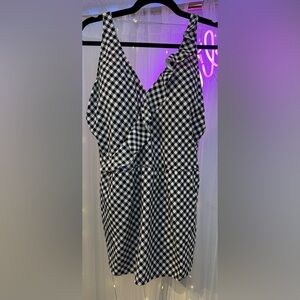 D & Co Beach Black and White One Piece Swimsuit Size 18W NEW